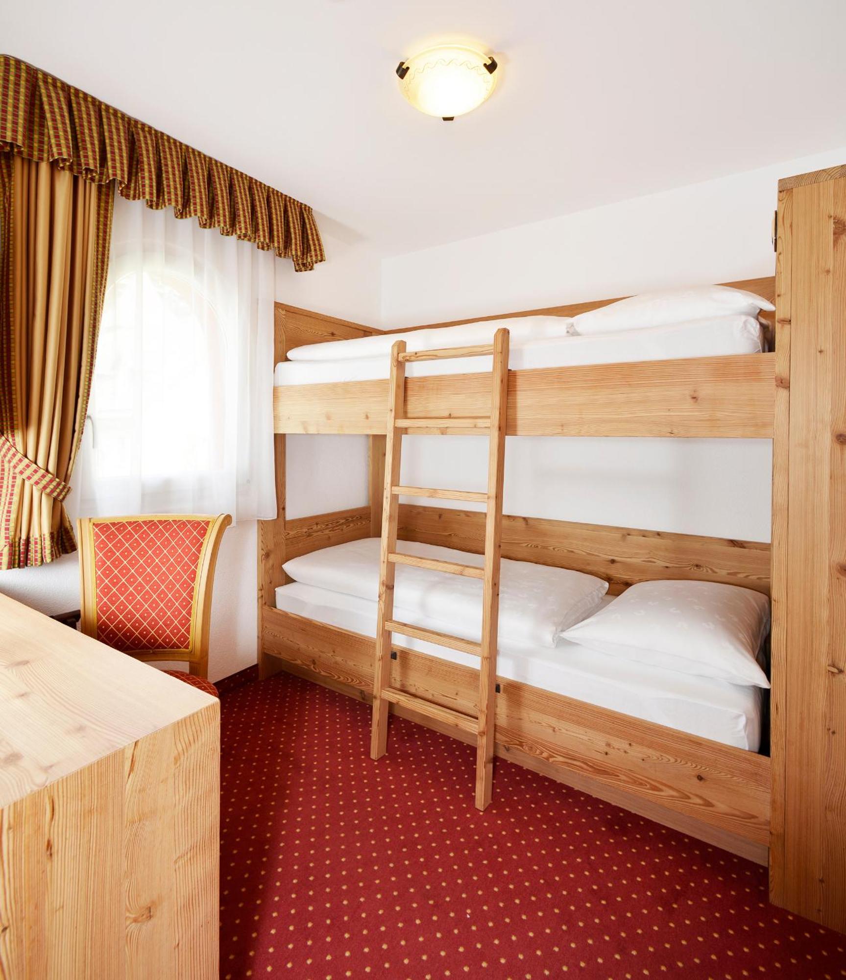 Hotel Maria Ortisei Bagian luar foto